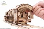 UGEARS V-Express Dampflokomotive mit Tender - mechanischer Holzbausatz – Bild 11