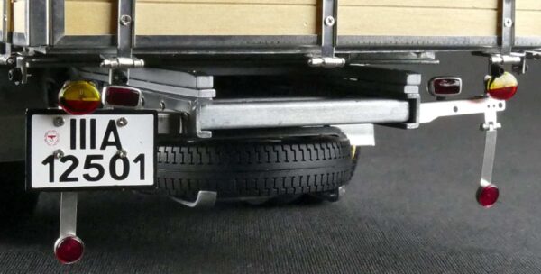 CMC Mercedes-Benz LO 2750 Truck