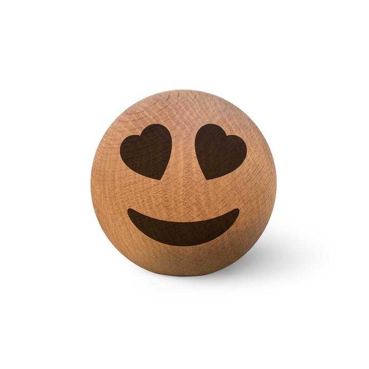 Spring_Emotions_Heart_Eyes_lachelndes_Gesicht_mit_herzformigen_Augen_Spring_Copenhagen_Wood_Emoticon_Holz_onWhite_2048_720x