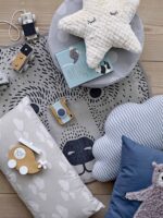 Toy Plane, Nature, Lotus