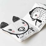 Wee Gallery Baby-Buch Farm