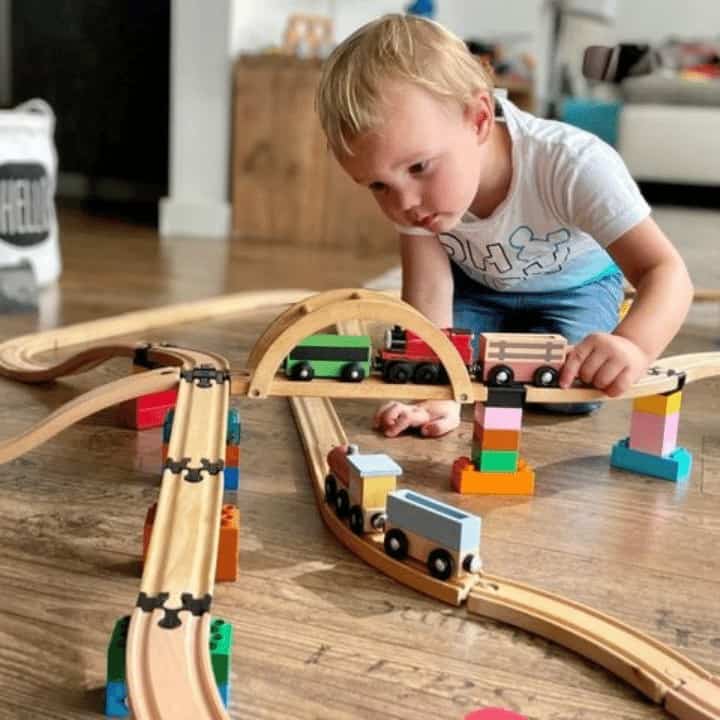 Toy2 Schienenverbinder