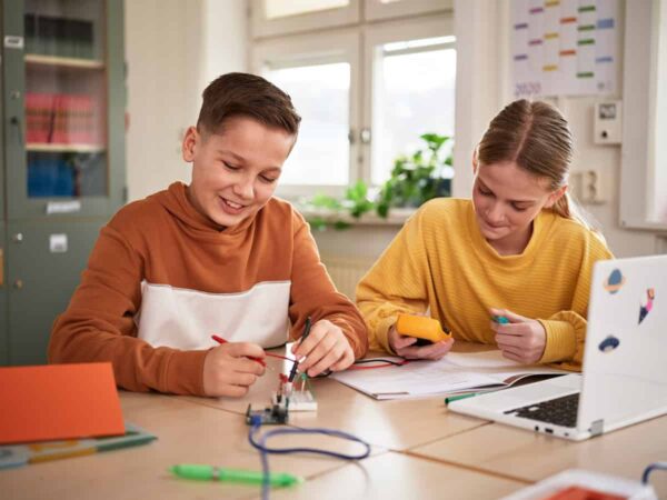 Arduino® Education Starter Kit