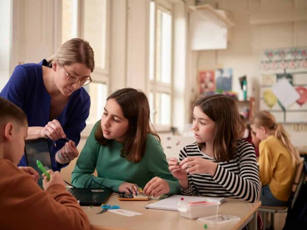 Arduino® Education Starter Kit