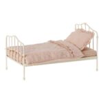 Maileg Miniatur Bett Mini - BlauPurpur (3)