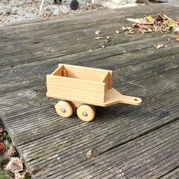 Dynamiko Anhänger für Holztraktor