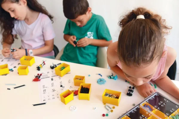 32023-The Offbits Group Makers Kit – 750-teiliges Bau­set für Gruppen & Schulen