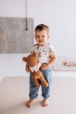 Wooly Organic – Yoga Teddy Alma – Achtsamkeits-Kuscheltier für Babys und Kleinkinder – Bild 4